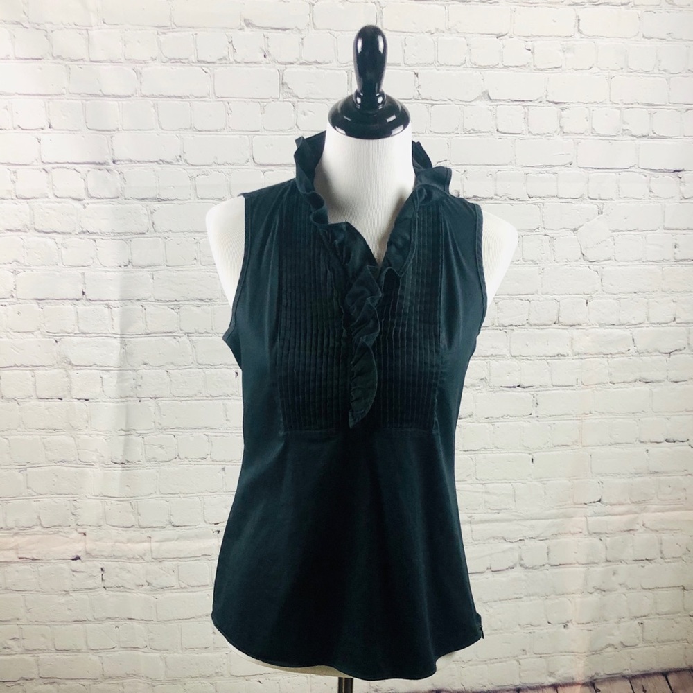 Size 6 sleeveless Banana Republic ladies top